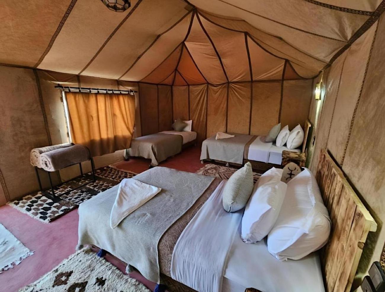 Hotel Sahara Traveling Camp à Merzouga Extérieur photo
