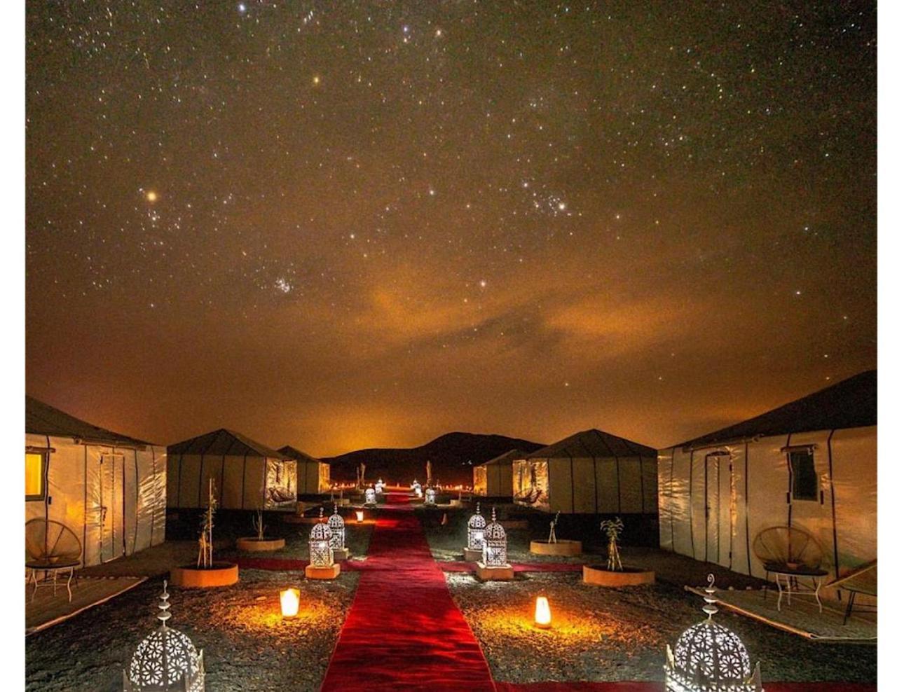 Hotel Sahara Traveling Camp à Merzouga Extérieur photo