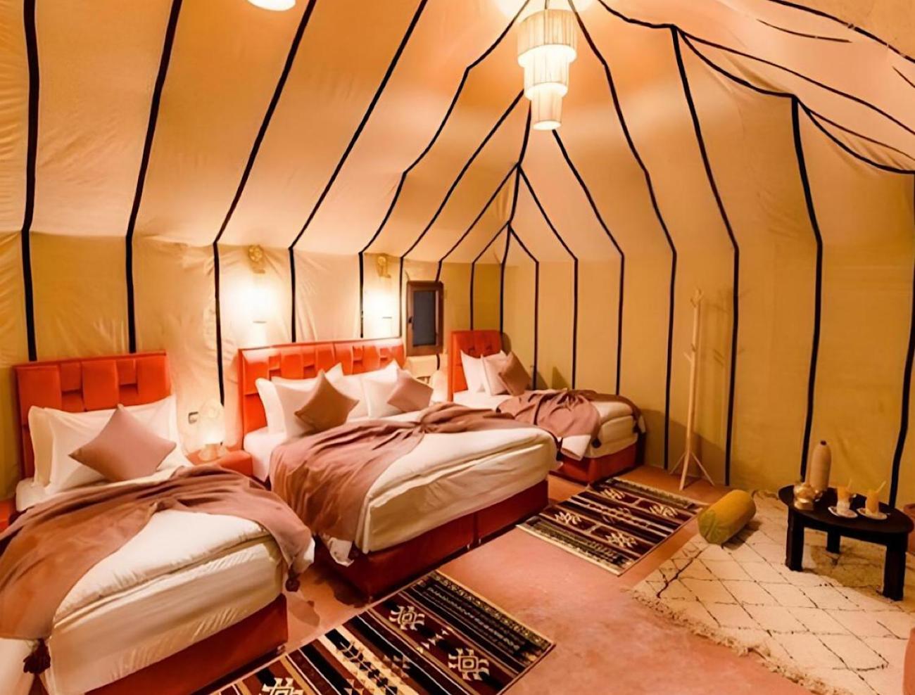 Hotel Sahara Traveling Camp à Merzouga Extérieur photo