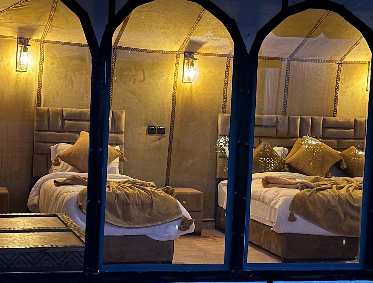 Hotel Sahara Traveling Camp à Merzouga Extérieur photo